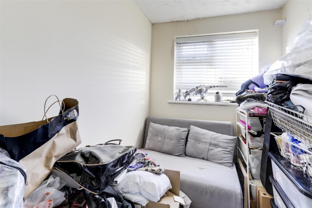 Oval Gardens, Aspley, Nottinghamshire, NG8 5AN