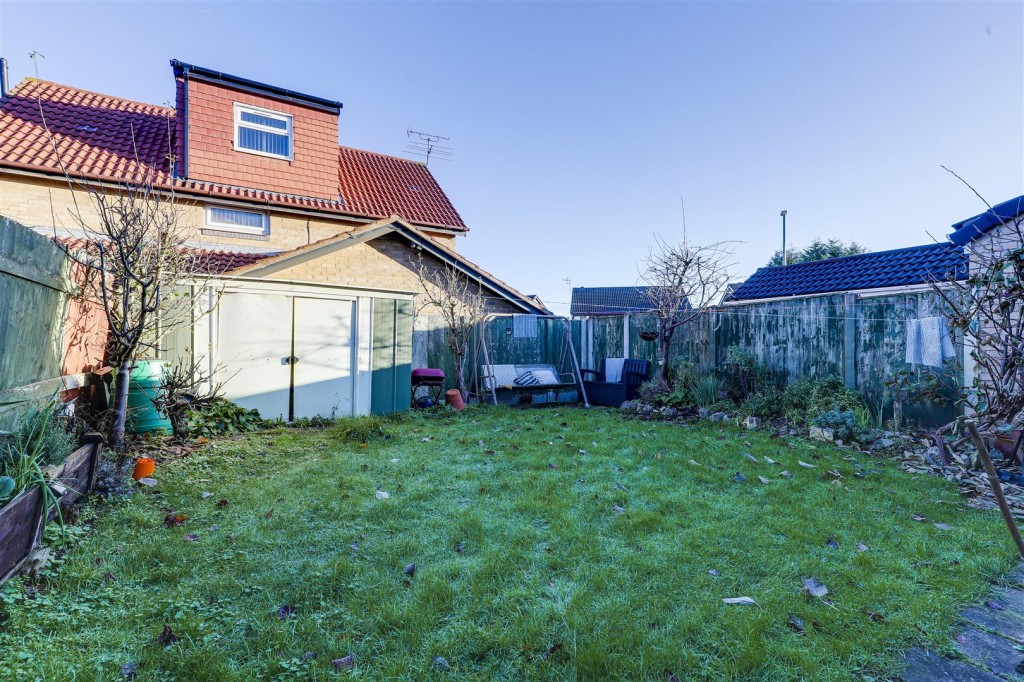 Oval Gardens, Aspley, Nottinghamshire, NG8 5AN