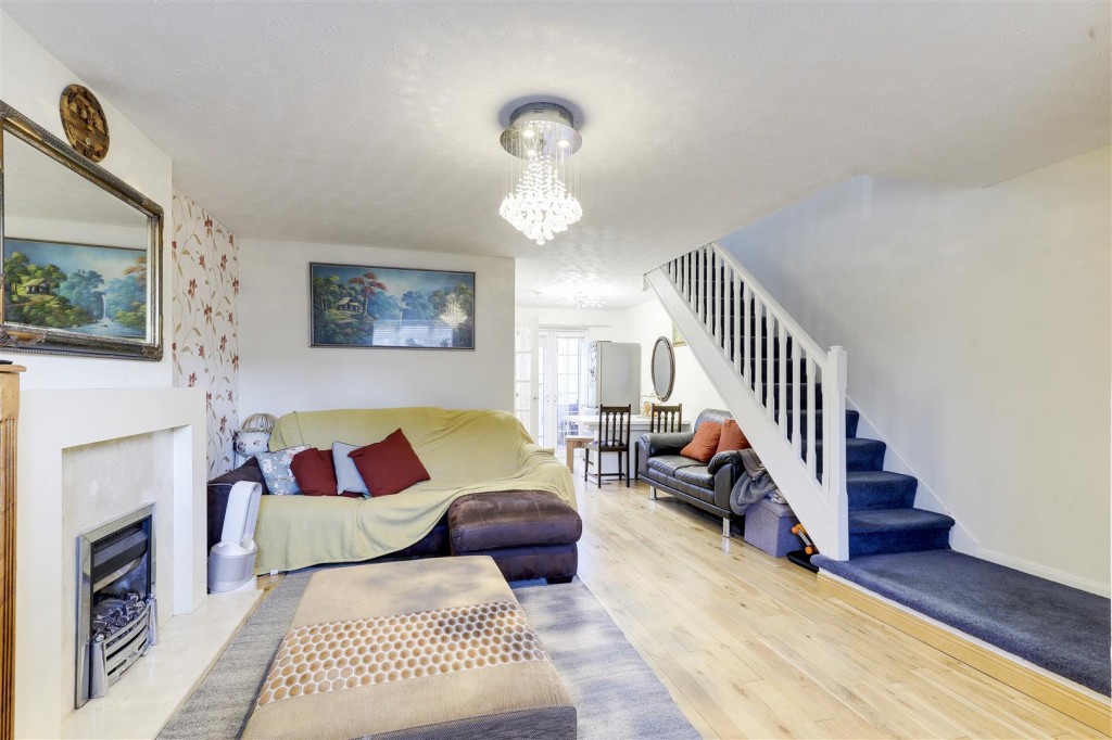 Oval Gardens, Aspley, Nottinghamshire, NG8 5AN