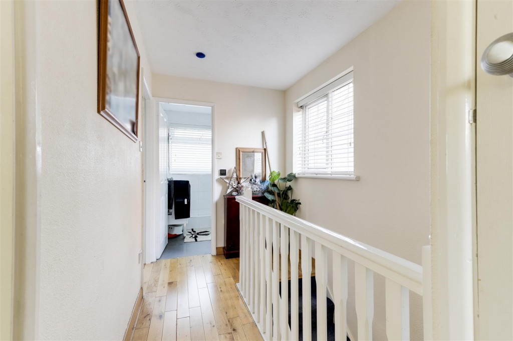 Oval Gardens, Aspley, Nottinghamshire, NG8 5AN