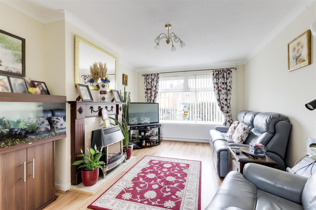 Hunter Road, Arnold, Nottinghamshire, NG5 6QZ