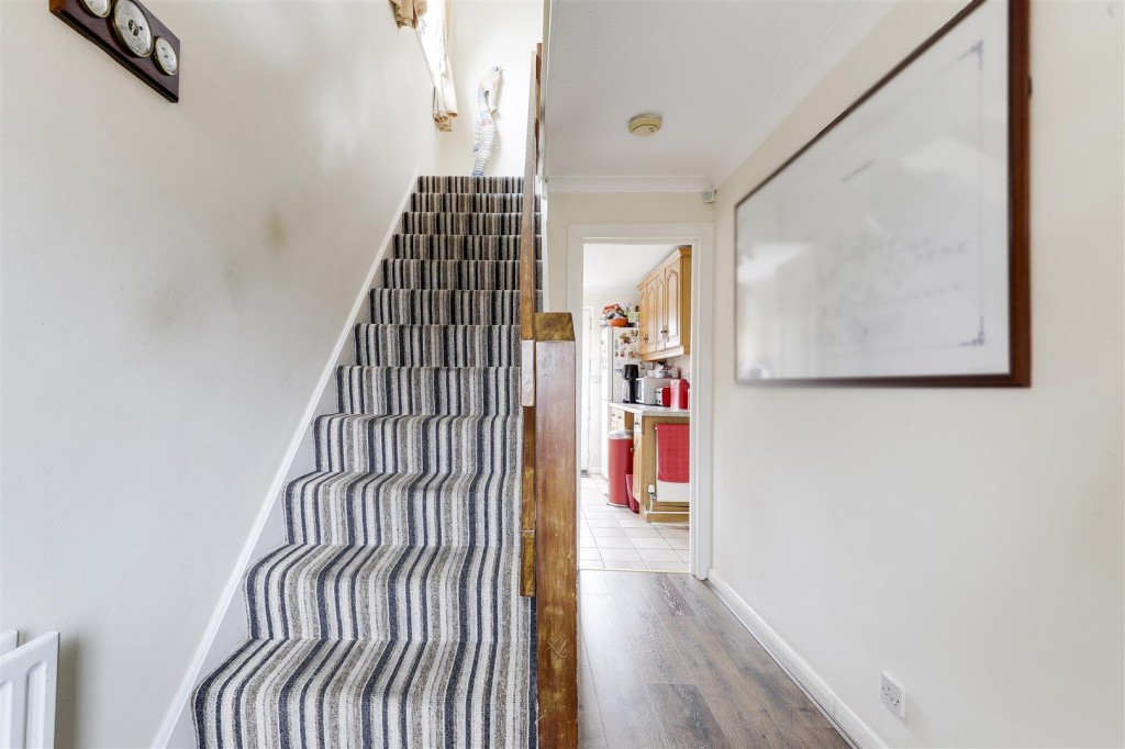 Hunter Road, Arnold, Nottinghamshire, NG5 6QZ