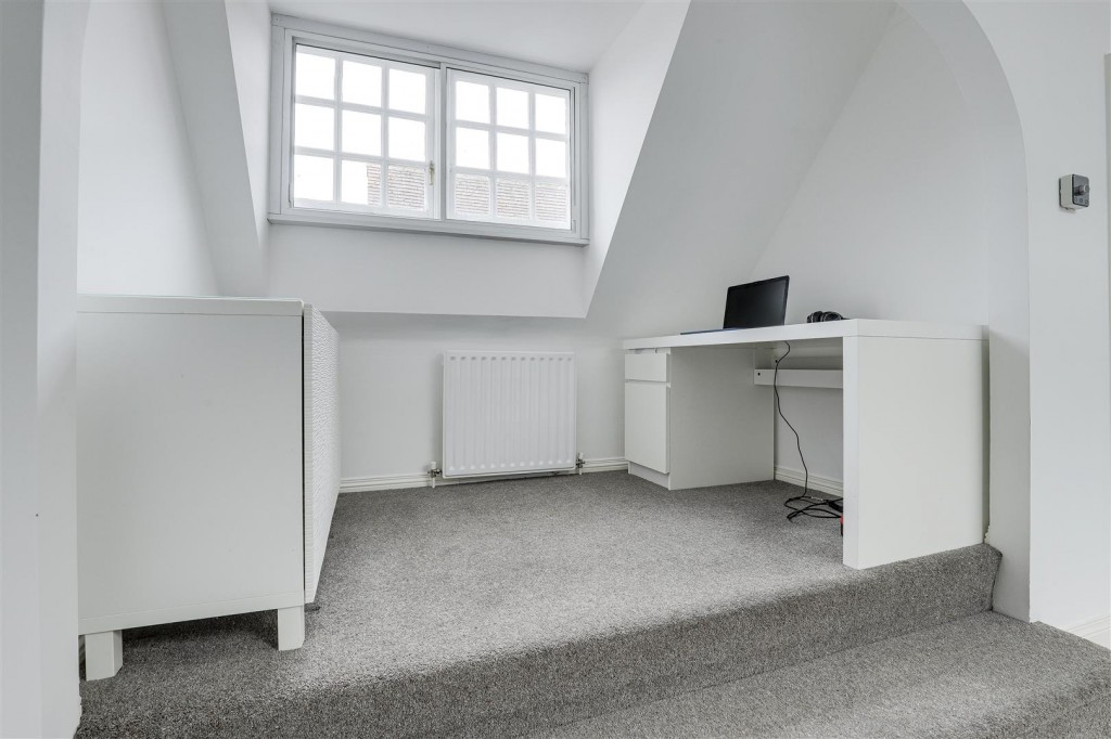 Edwalton Hall, Village Street, Edwalton, Nottinghamshire, NG12 4HE