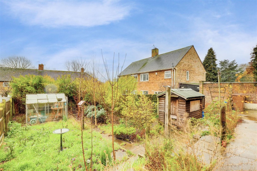 Seagrave Road, Strelley, Nottinghamshire, NG8 6NF