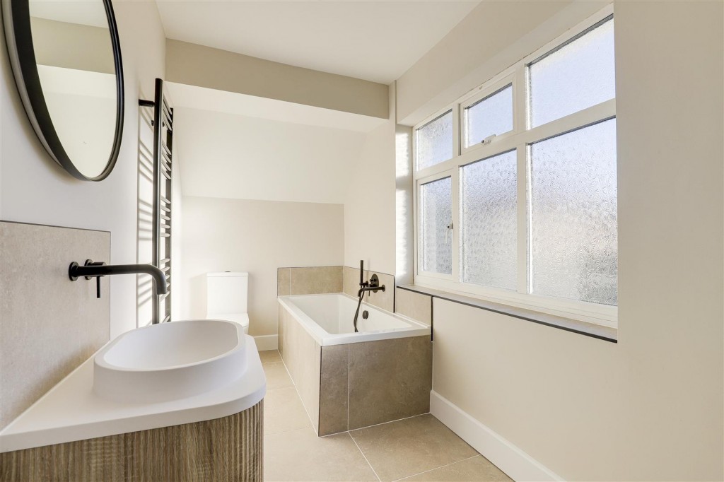 Coningsby Road, Woodthorpe, Nottinghamshire, NG5 4LG