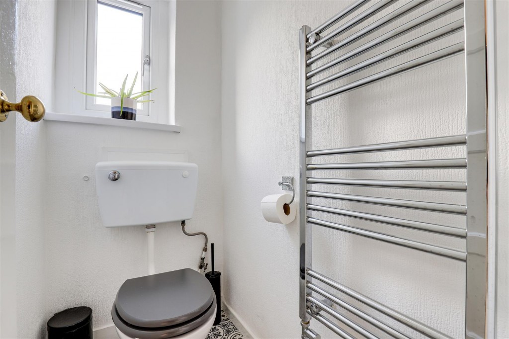 Vine Crescent, Sandiacre, Derbyshire, NG10 5BZ