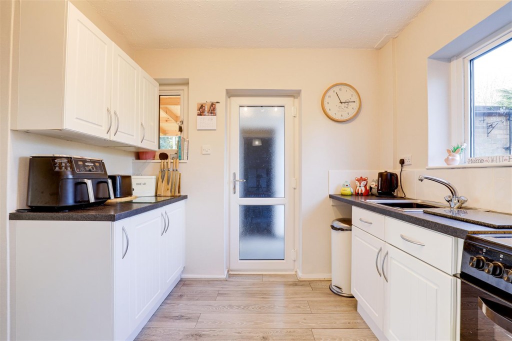 Vine Crescent, Sandiacre, Derbyshire, NG10 5BZ