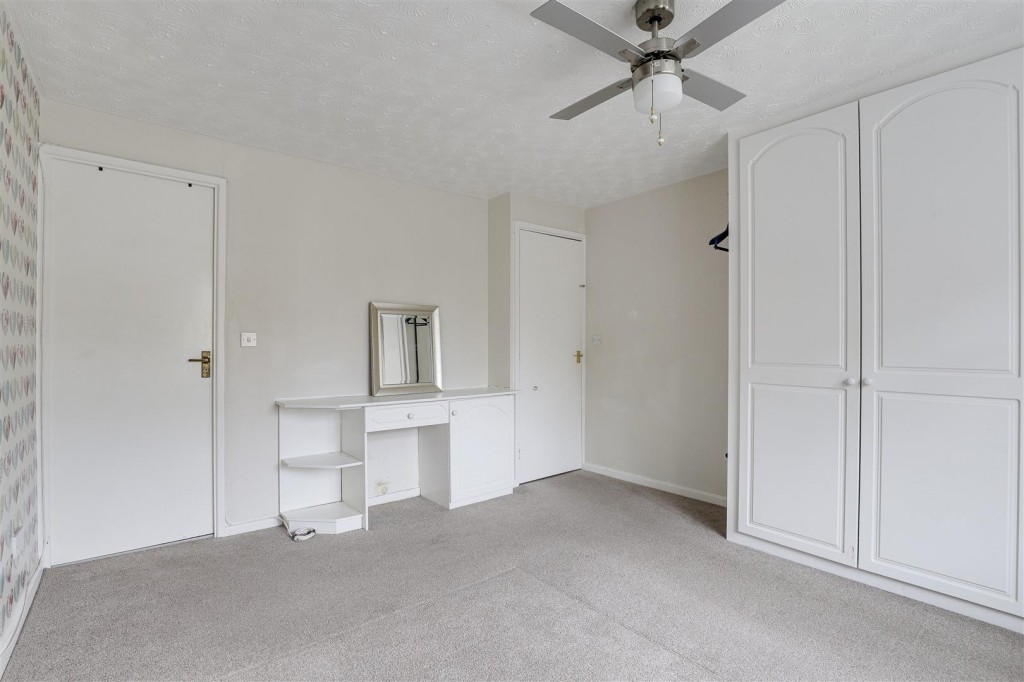 Franklin Close, Arnold, Nottinghamshire, NG5 8SG