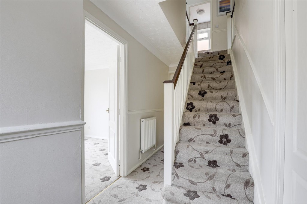 Franklin Close, Arnold, Nottinghamshire, NG5 8SG