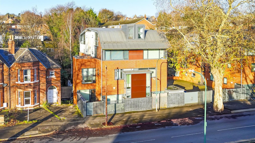 Castle Boulevard, Nottinghamshire, NG7 1RU