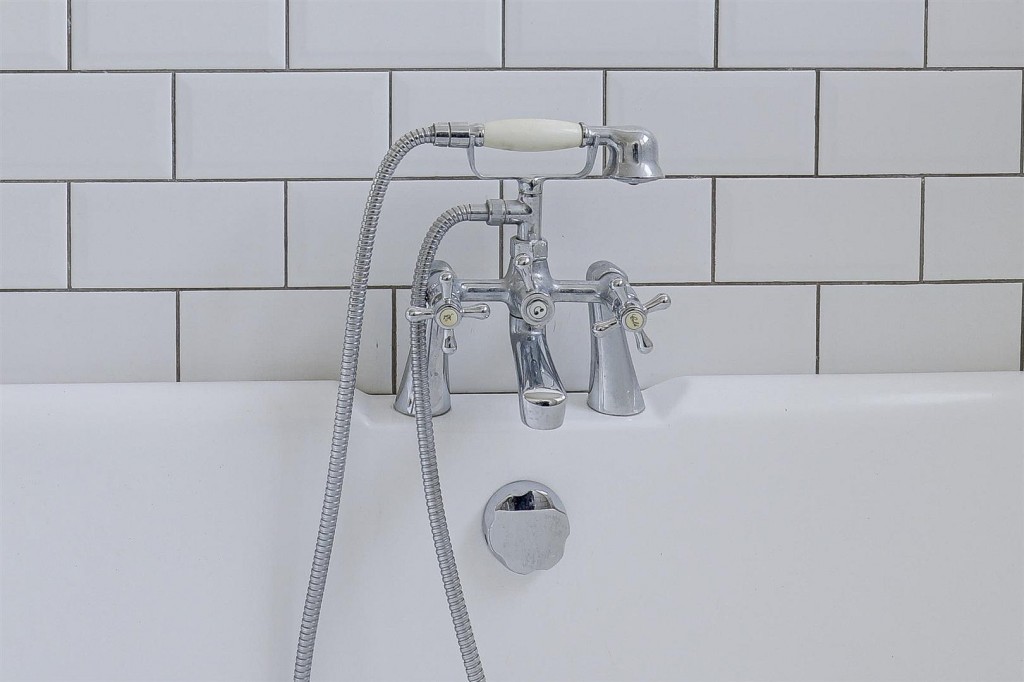 Flat 2, 50, Forest Road West, Nottingham, Nottinghamshire, NG7 4EQ