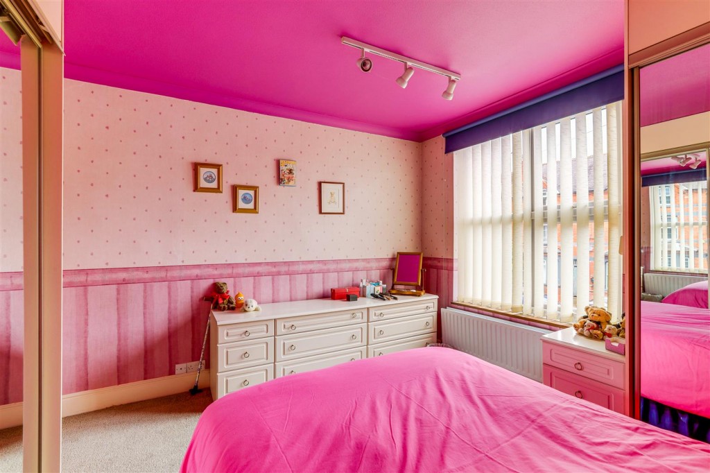 Derbyshire Lane, Hucknall, Nottinghamshire, NG15 7JX