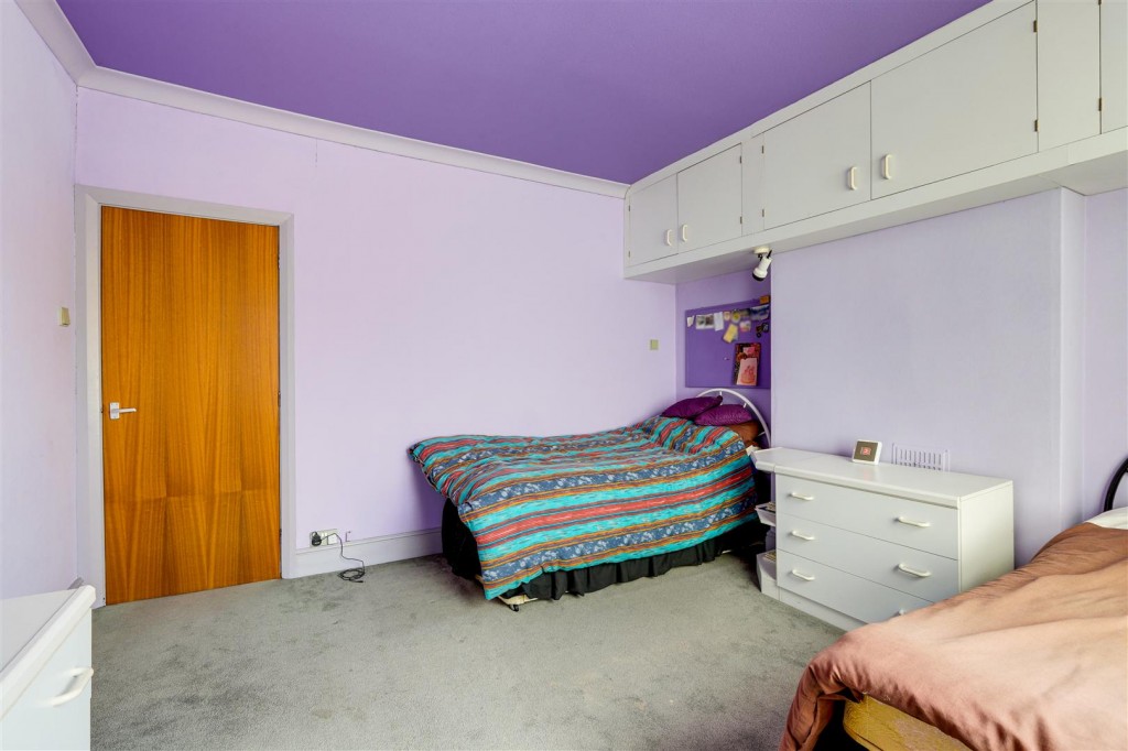 Derbyshire Lane, Hucknall, Nottinghamshire, NG15 7JX