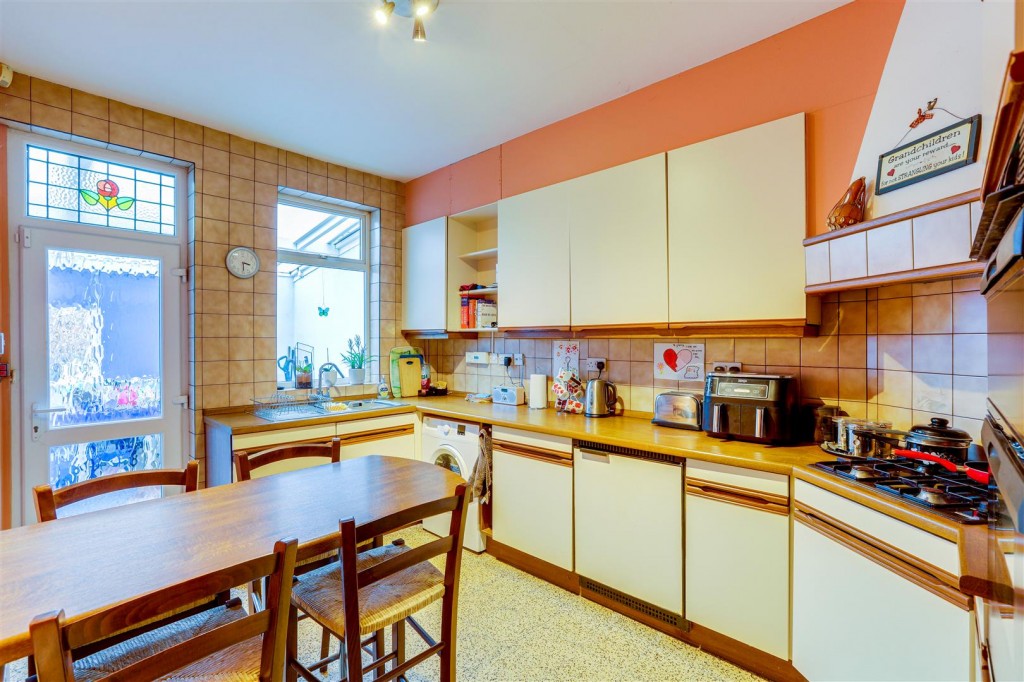 Derbyshire Lane, Hucknall, Nottinghamshire, NG15 7JX