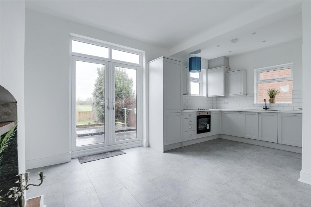 Owen Avenue, Long Eaton, Derbyshire, NG10 2FR