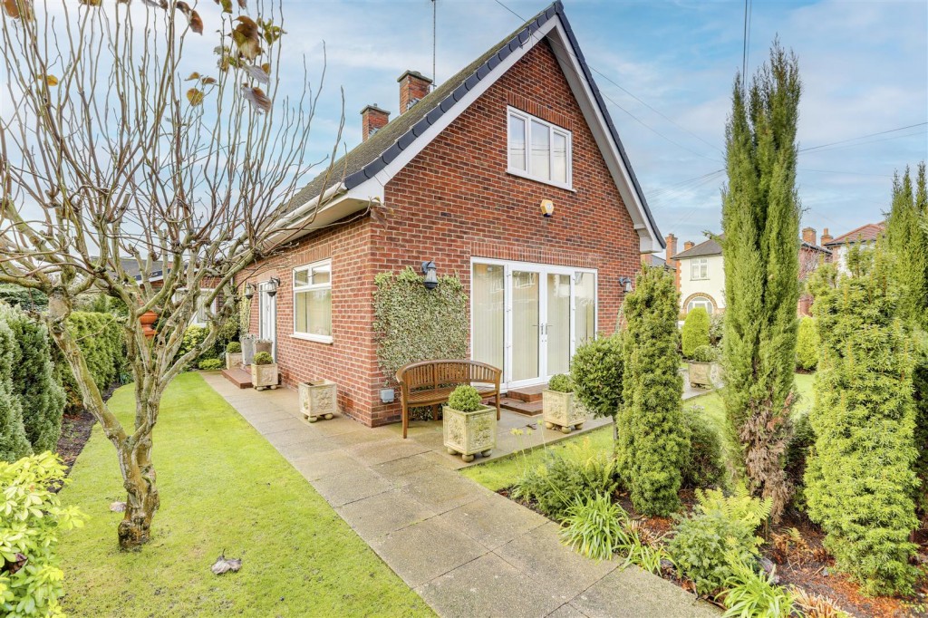 Parkcroft Road, West Bridgford, Nottinghamshire, NG2 6FN