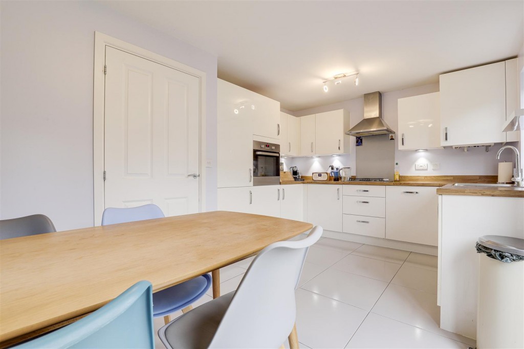 Ironwood Close, Edwalton, Nottinghamshire, NG12 4GJ