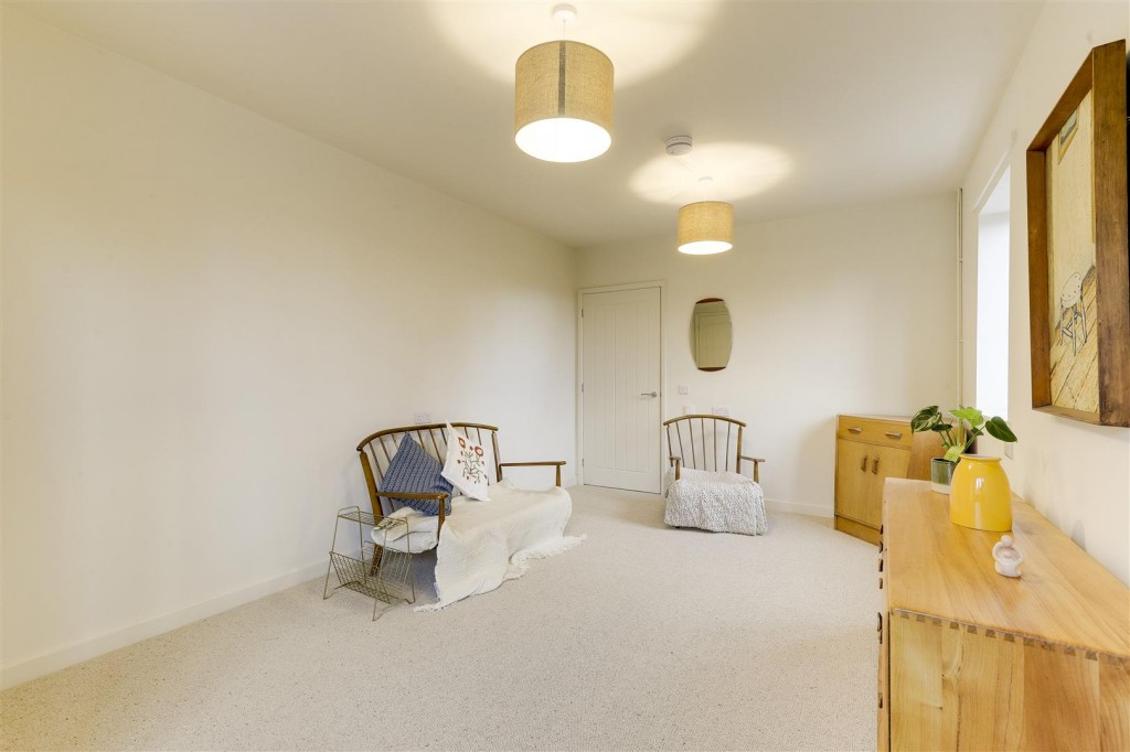 Snowdon Close, Bestwood Park, Nottinghamshire, NG5 5QN