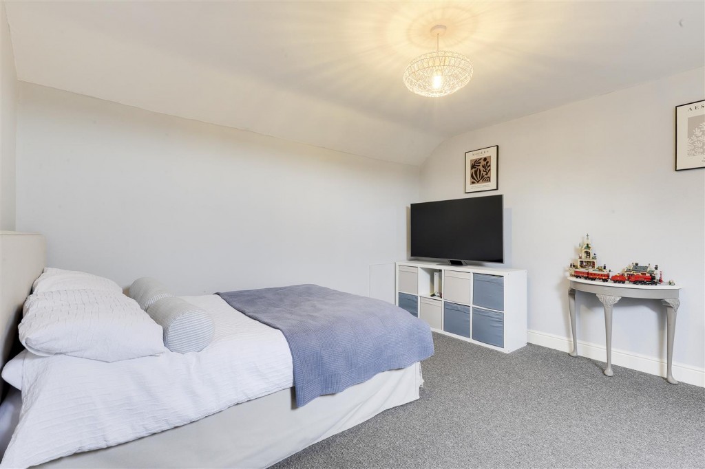 Co-Operative Avenue, Hucknall, Nottinghamshire, NG15 7AJ