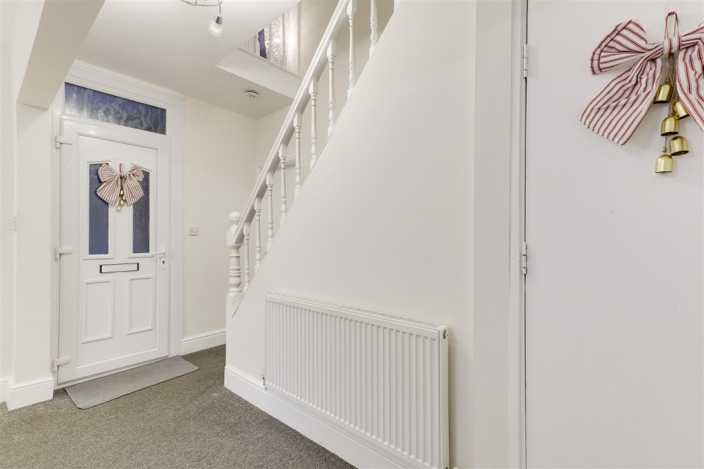 Co-Operative Avenue, Hucknall, Nottinghamshire, NG15 7AJ