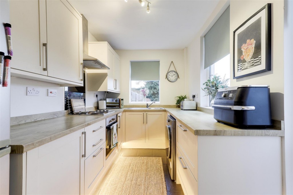 Co-Operative Avenue, Hucknall, Nottinghamshire, NG15 7AJ