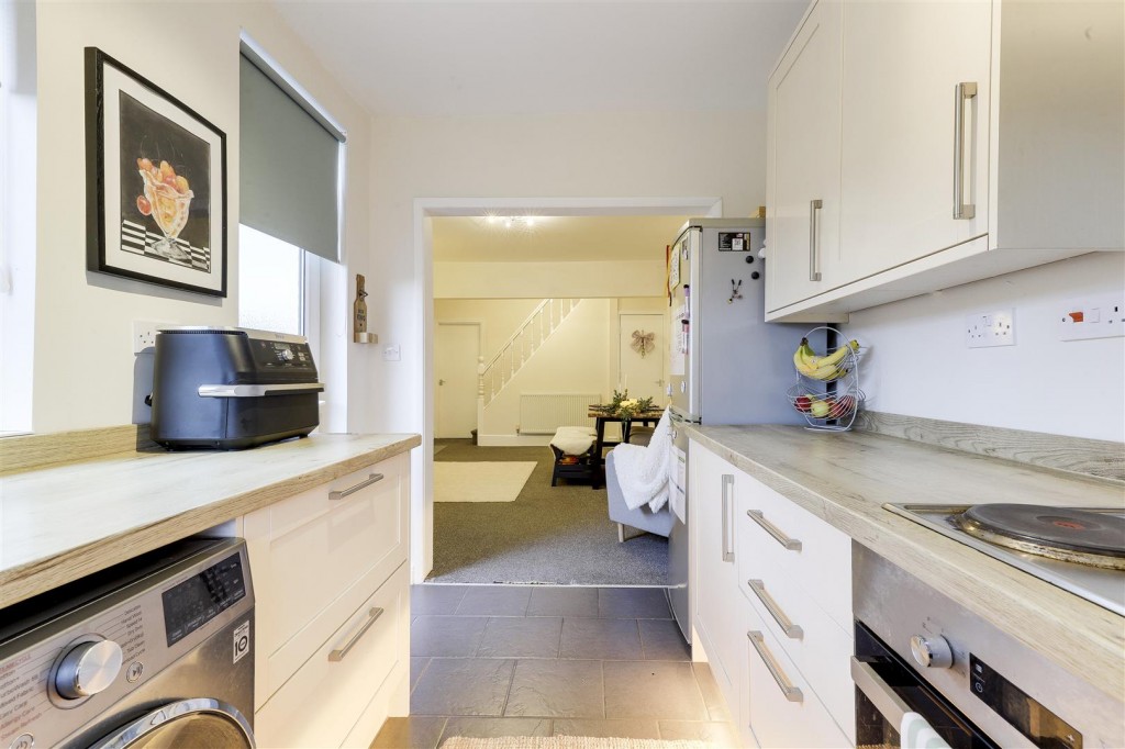 Co-Operative Avenue, Hucknall, Nottinghamshire, NG15 7AJ