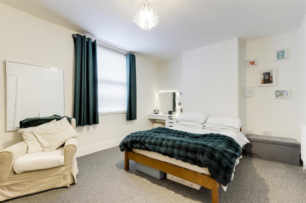 Co-Operative Avenue, Hucknall, Nottinghamshire, NG15 7AJ