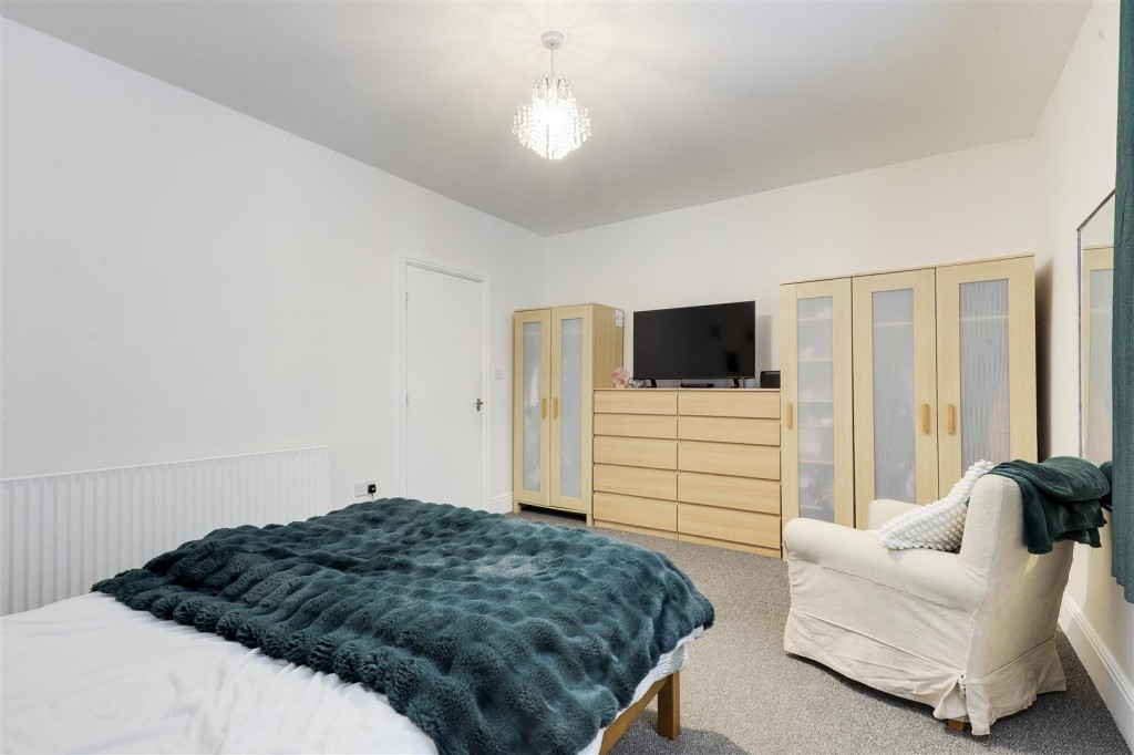 Co-Operative Avenue, Hucknall, Nottinghamshire, NG15 7AJ