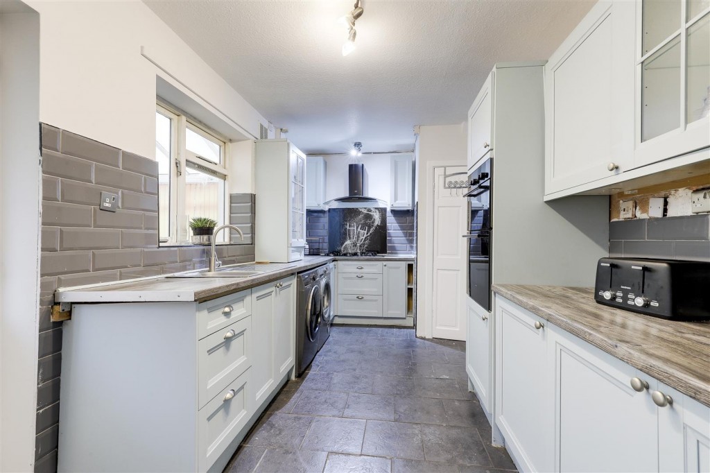 Skipton Circus, Nottingham, Nottinghamshire, NG3 7DT