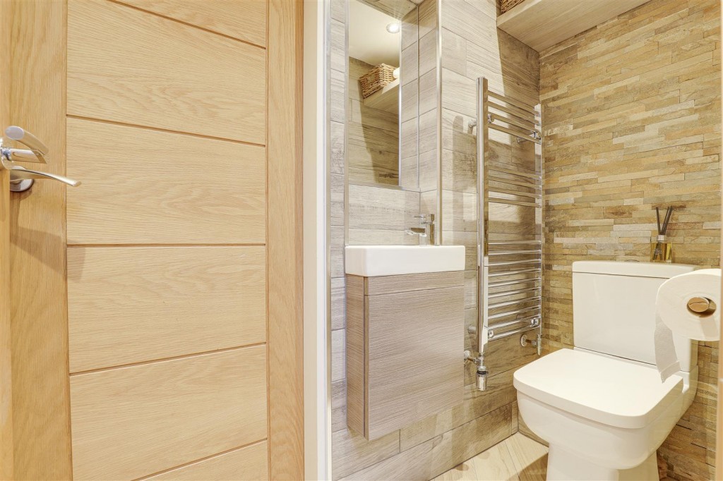 Bampton Court, Gamston, Nottinghamshire, NG2 6PA