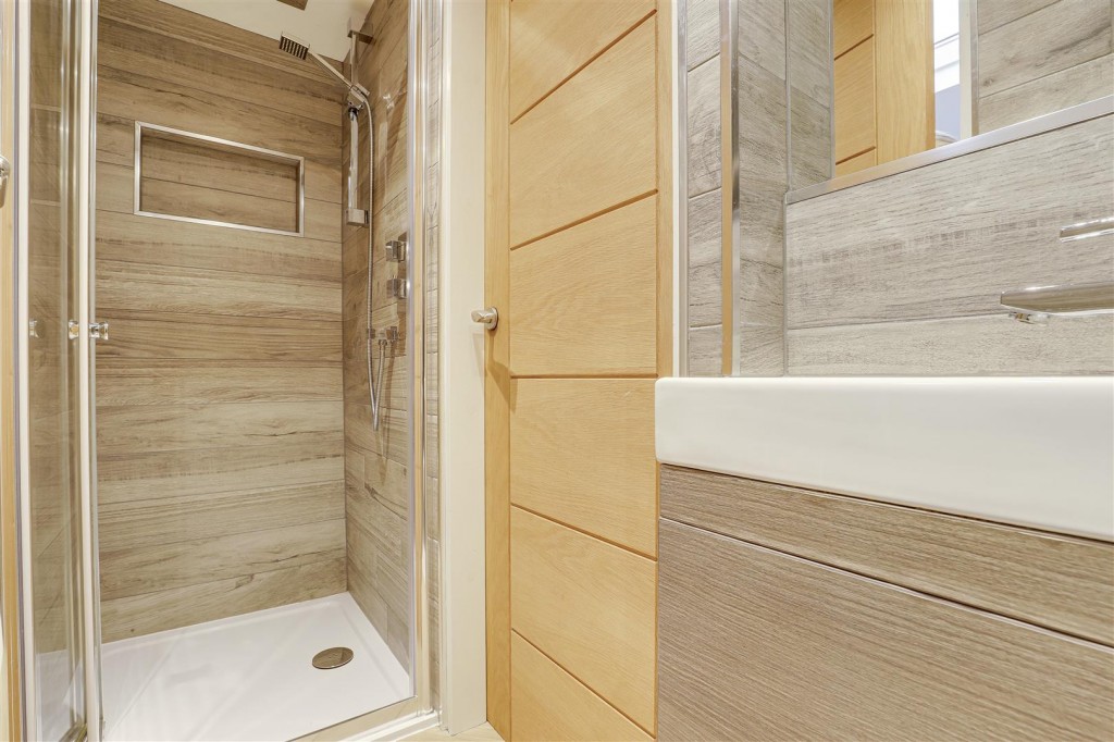 Bampton Court, Gamston, Nottinghamshire, NG2 6PA