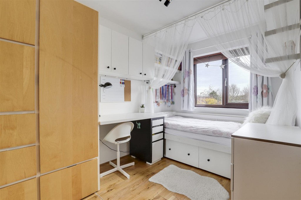 Bampton Court, Gamston, Nottinghamshire, NG2 6PA