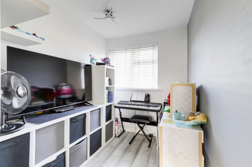 Milford Drive, Bakersfield, Nottinghamshire, NG3 7HE