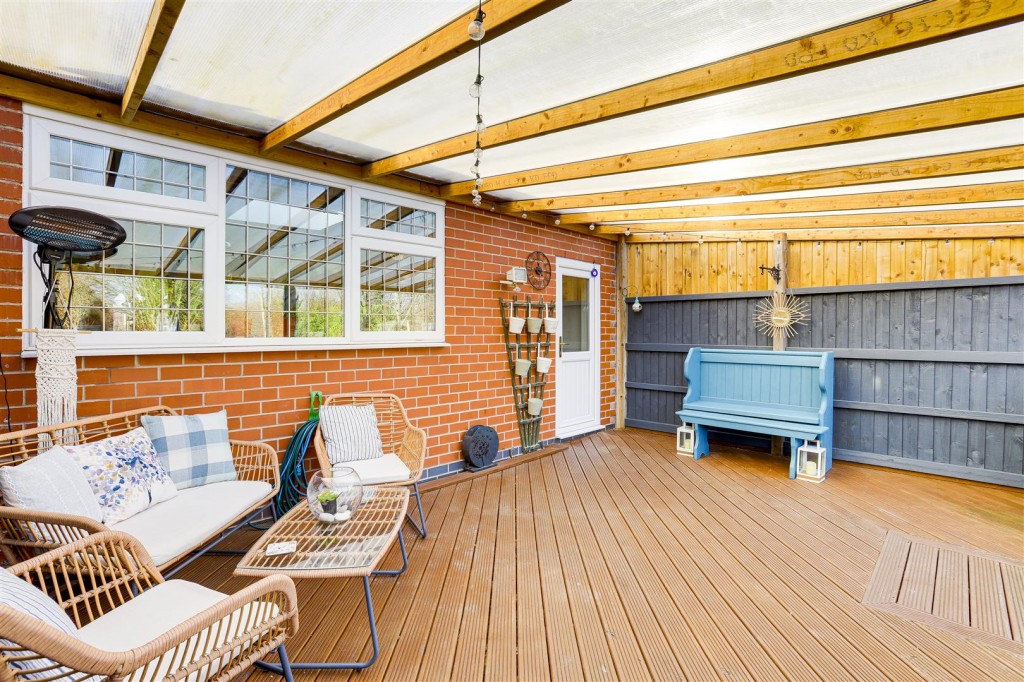 Annesley Road, Hucknall, Nottinghamshire, NG15 7DD