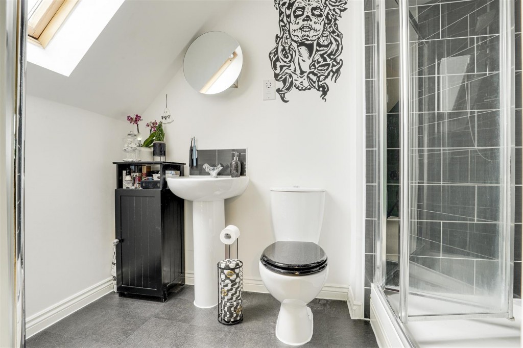 Horwood Drive, Wilford, Nottinghamshire, NG11 7HG