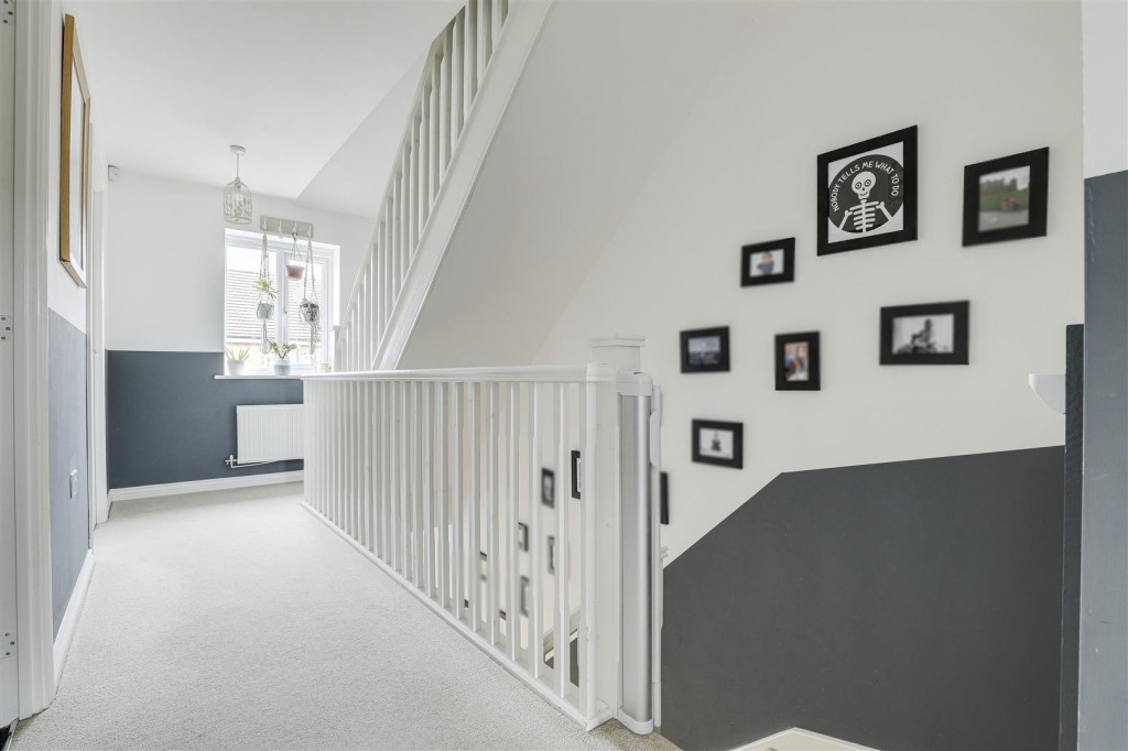 Horwood Drive, Wilford, Nottinghamshire, NG11 7HG