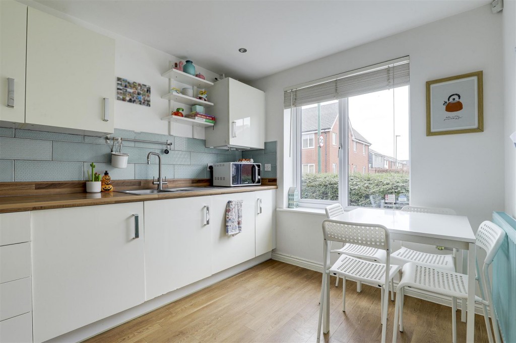 Horwood Drive, Wilford, Nottinghamshire, NG11 7HG