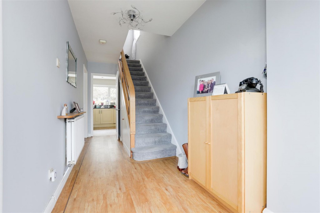 Penarth Gardens, Mapperley, Nottinghamshire, NG5 4EG