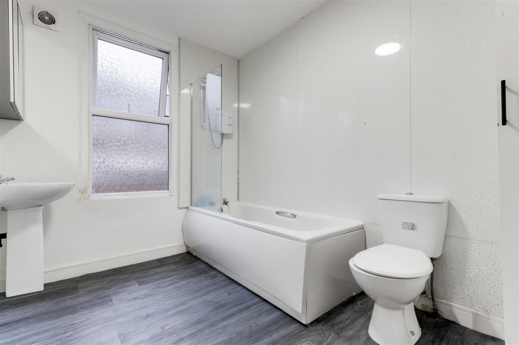 Wordsworth Road, Radford, Nottinghamshire, NG7 5QU