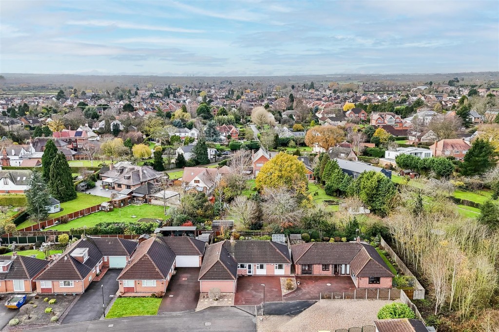 Heath Gardens, Breaston, Derbyshire, DE72 3UH