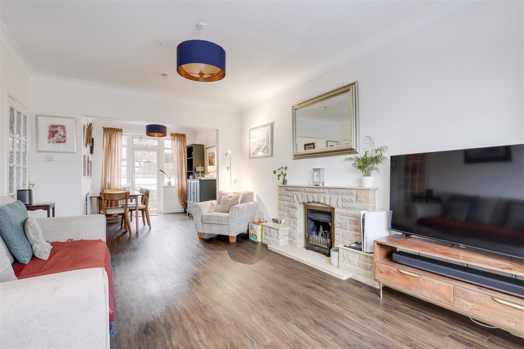 Stanhome Drive, West Bridgford, Nottinghamshire, NG2 7FP