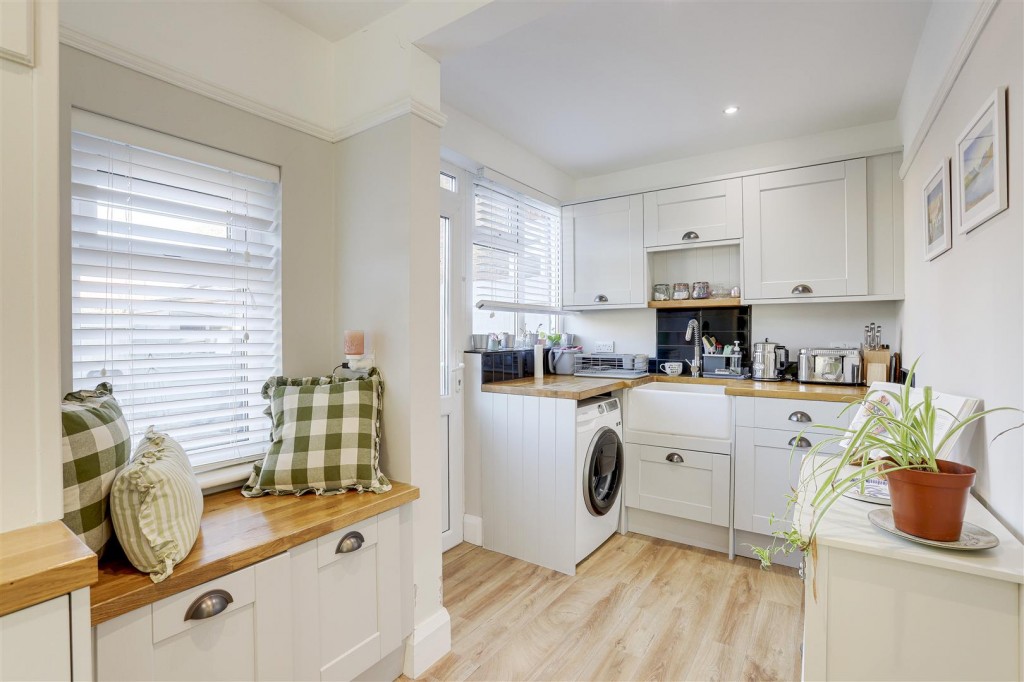 Station Road, Long Eaton, Derbyshire, NG10 2EJ