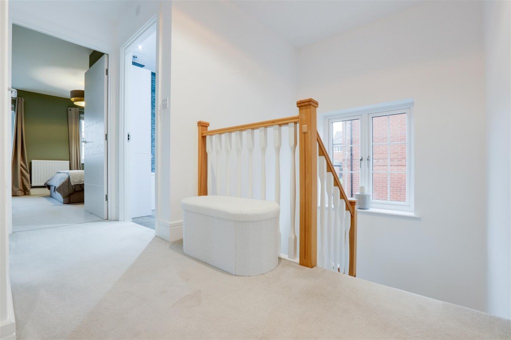 Damstead Park Avenue, Alfreton, Derbyshire, DE55 7PR