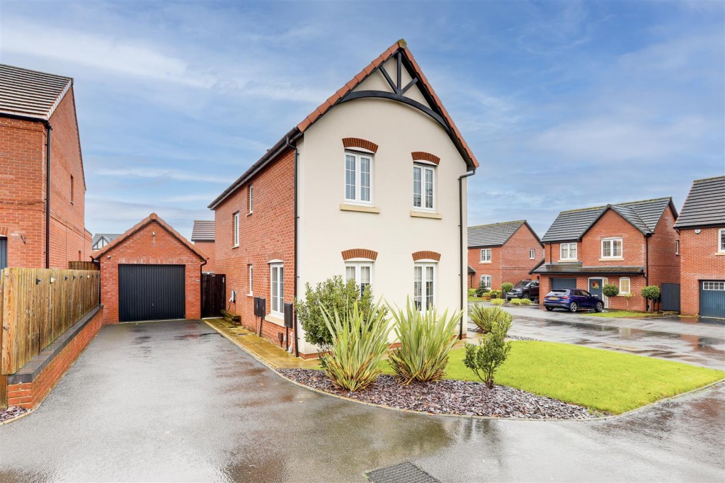 Damstead Park Avenue, Alfreton, Derbyshire, DE55 7PR