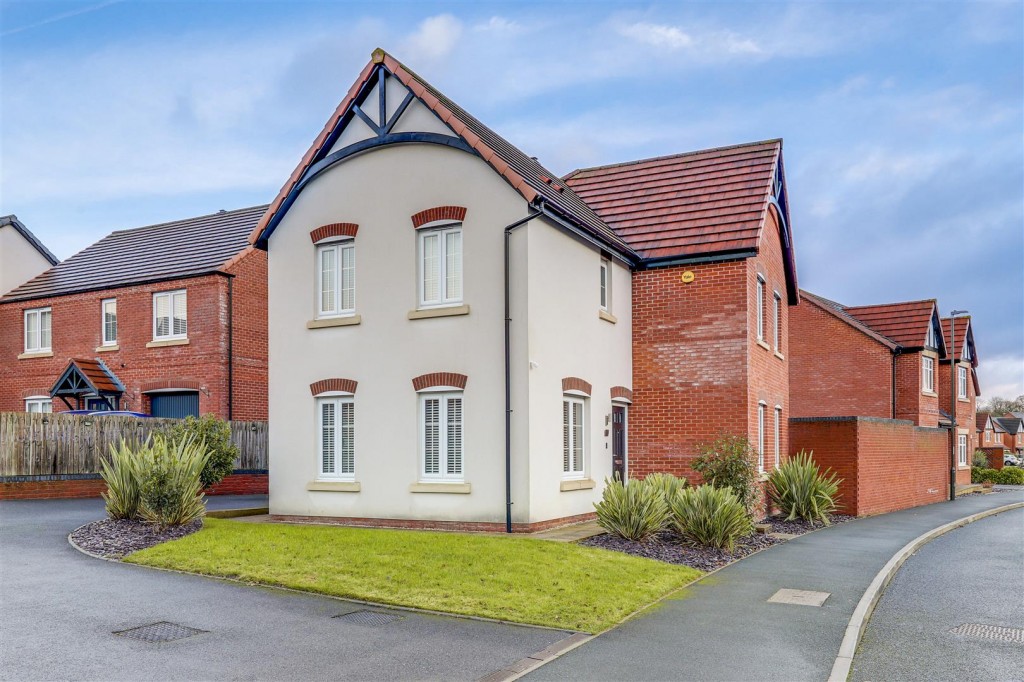 Damstead Park Avenue, Alfreton, Derbyshire, DE55 7PR