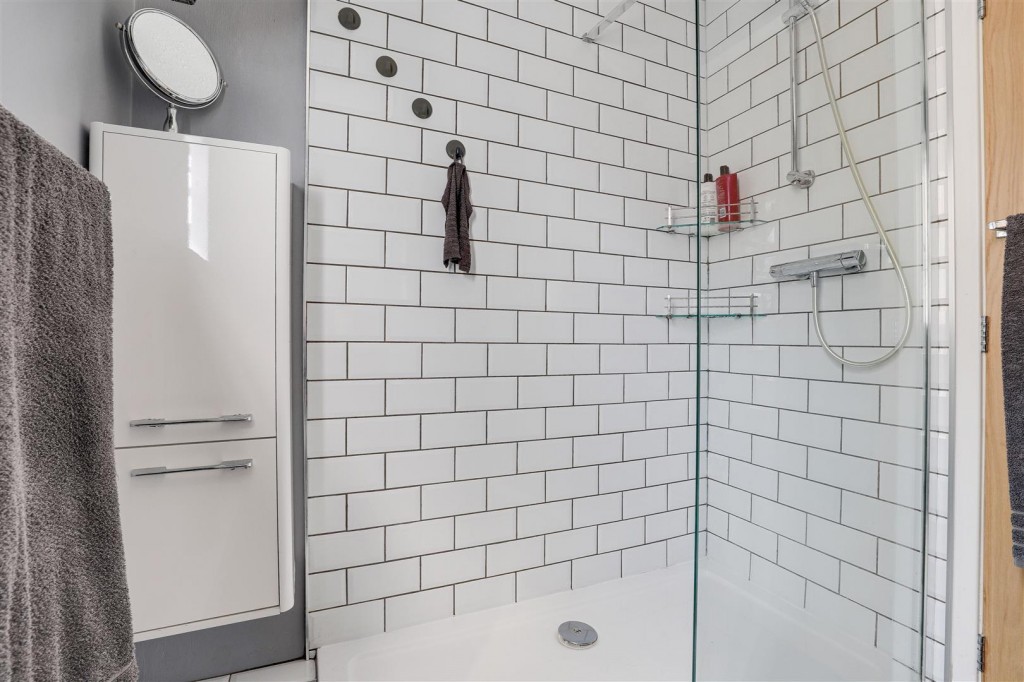 Cottage Meadow, Colwick, Nottinghamshire, NG4 2DG