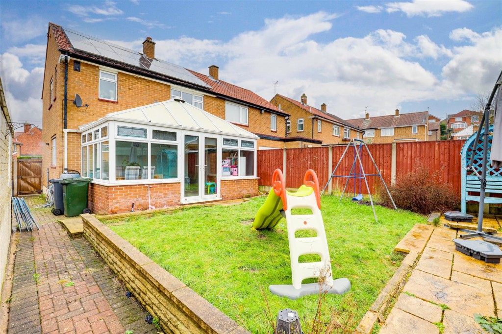 Albion Rise, Arnold, Nottinghamshire, NG5 8EX