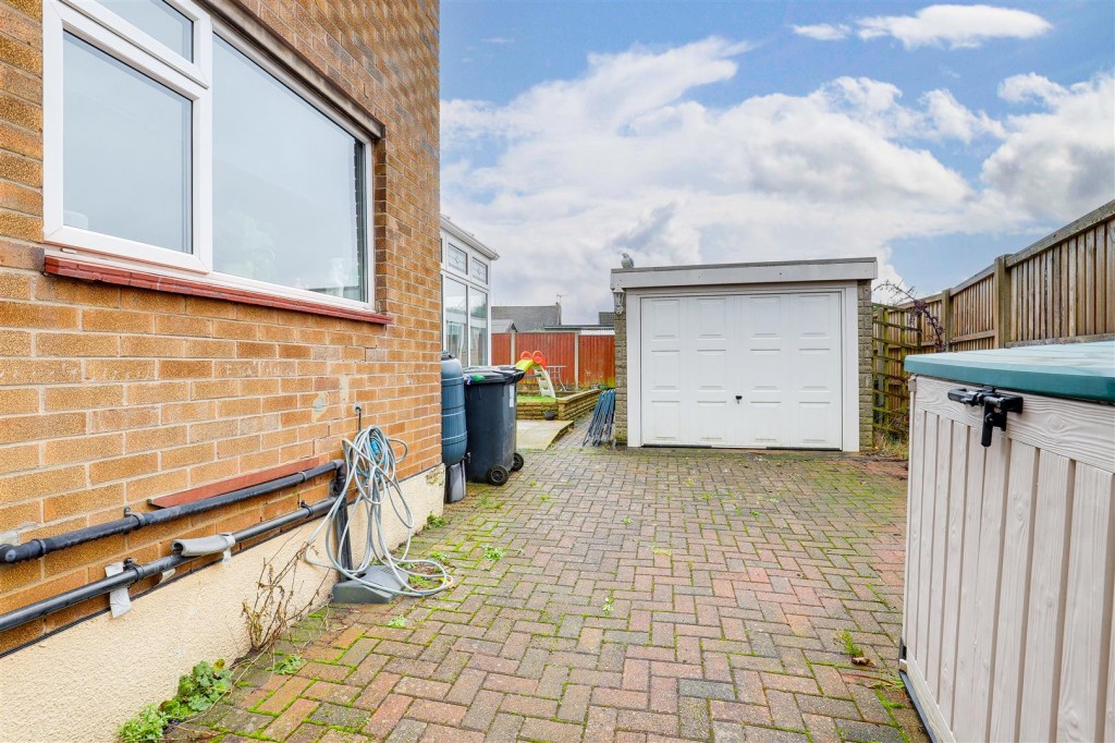 Albion Rise, Arnold, Nottinghamshire, NG5 8EX