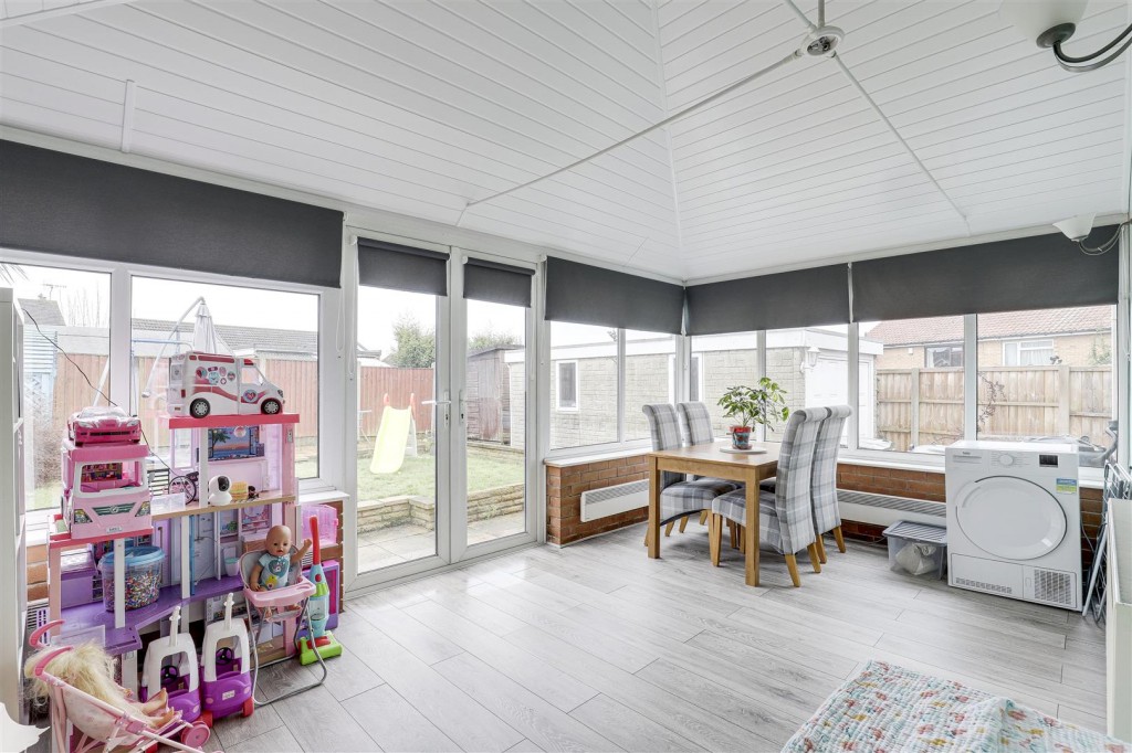 Albion Rise, Arnold, Nottinghamshire, NG5 8EX