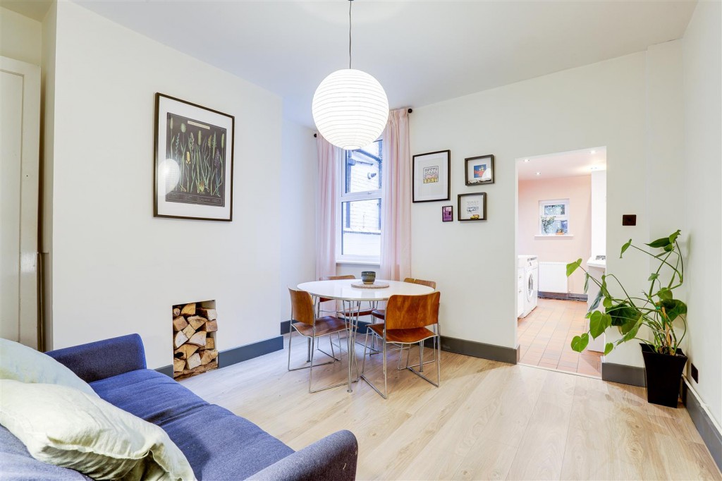 Central Avenue, New Basford, Nottinghamshire, NG7 7AG